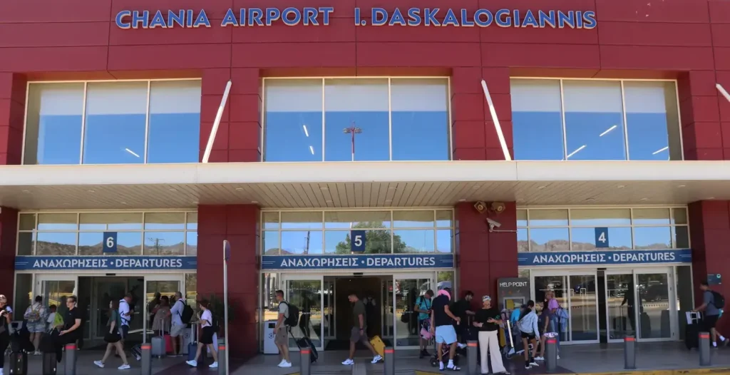 Chania International Airport (CHQ) — main entrance of Ioannis Daskalogiannis terminal, August 2025, photo by Zurab Peikrishvili (Canon 800D)
