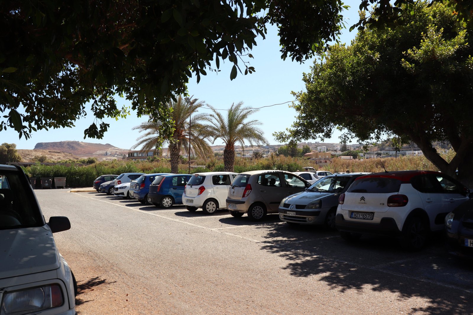 Free Parking at Karteros Beach – Under the Trees Free shaded parking area at Karteros Beach near Heraklion, Crete