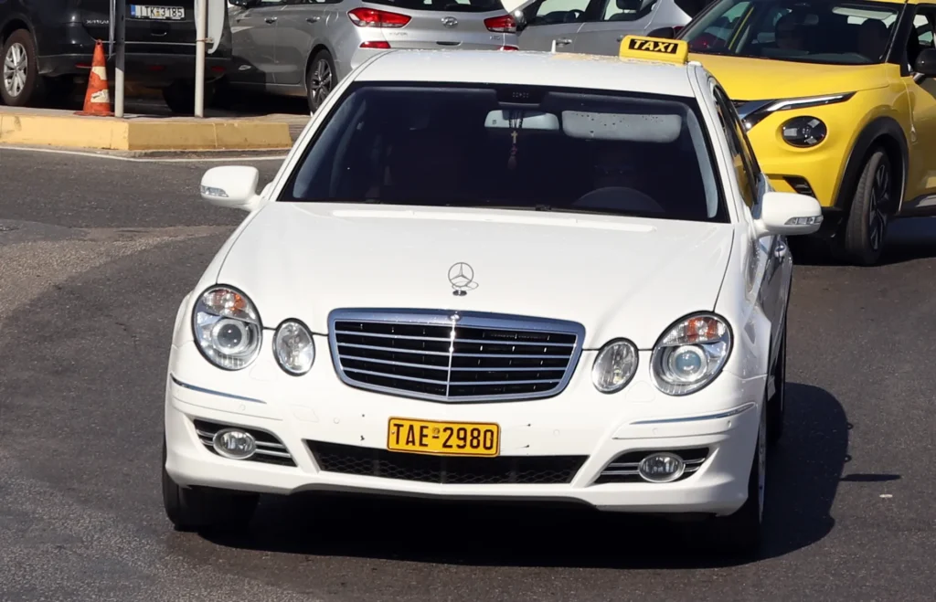 Taxi waiting in Heraklion, Crete for ride bookings through taxi apps