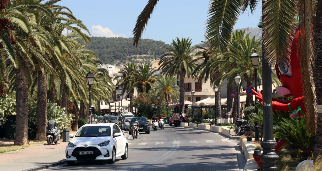 Palm-lined seafront avenue in Rethymno