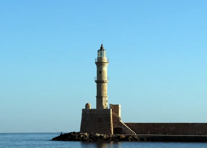 C:\Users\zurap\Desktop\horizontal foto\chania-venetian-lighthouse-crete.webp